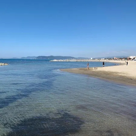 Il Pontile In Marina Di Massa, With Private Outdoor Area, Just 400 Meters From The Sea * Massa (Tuscany)