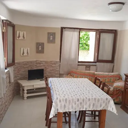 Il Pontile In Marina Di Massa, With Private Outdoor Area, Just 400 Meters From The Sea * Massa (Tuscany)